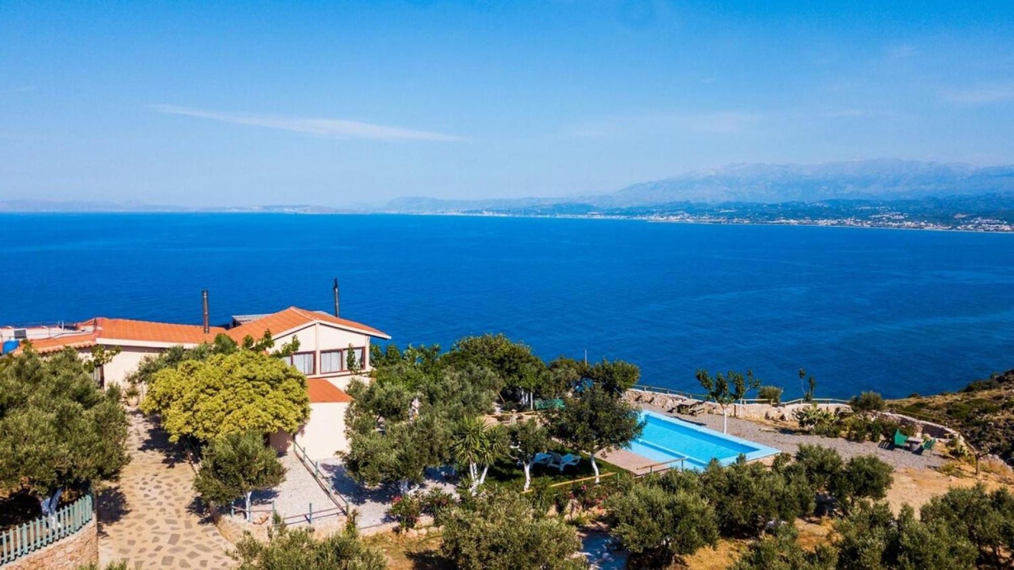 Villa Akrolithos With Private Pool Chania  Buitenkant foto
