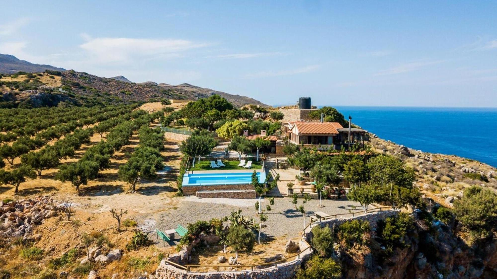 Villa Akrolithos With Private Pool Chania  Buitenkant foto